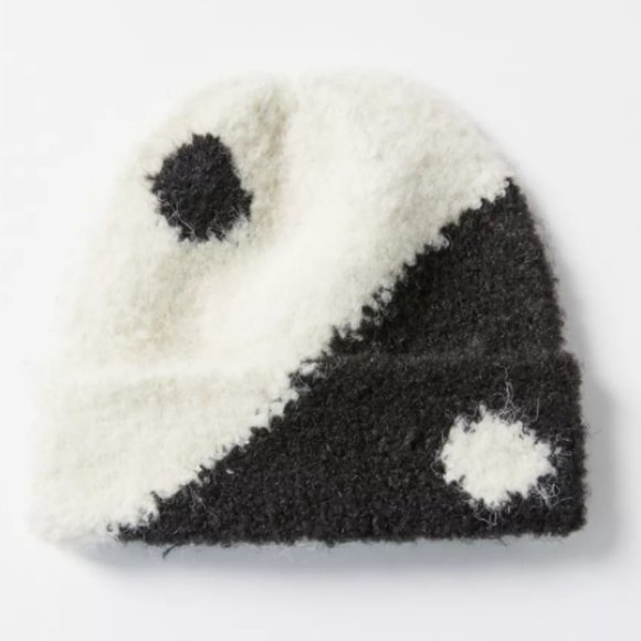 Nwt Urban Outfitters Yin Yang Beanie 